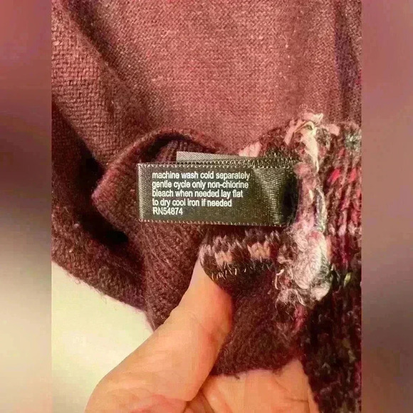 The Limited Striped Maroon Cowl Neck Sweater Vest Wool Blend Women’s Size XL - Picture 12 of 13